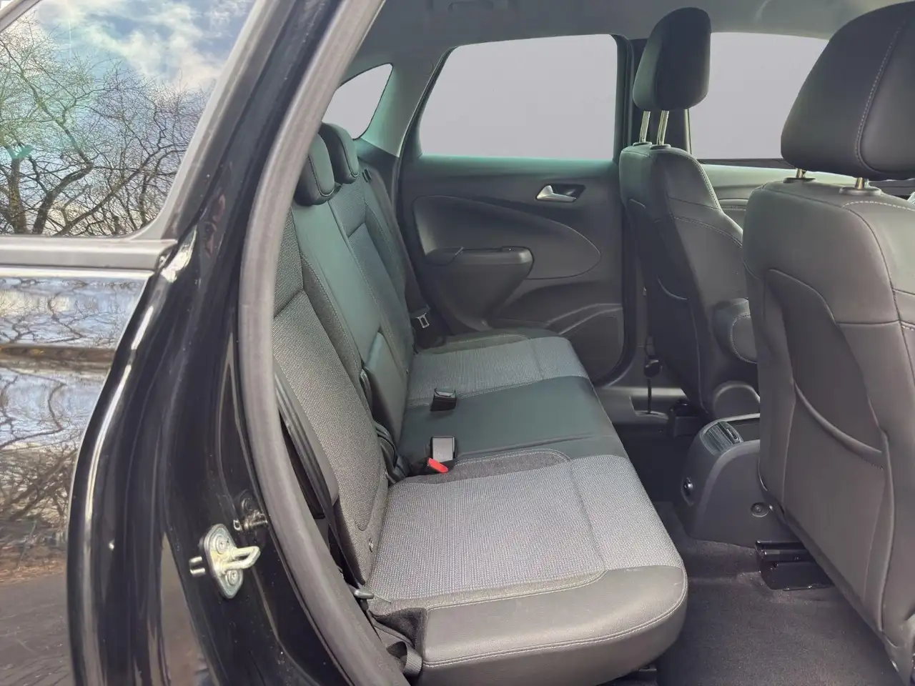 Opel Crossland X Crossland 1.2 (X) Enjoy |LED|KAM|ALLWETTER|LM — Galería del vehículo 20