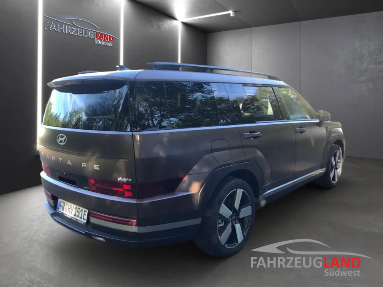 Hyundai SANTA FE 1.6 T-GDI Plug-In Hybrid 4WD Signature -EU6e HUD S — Vehicle gallery 3