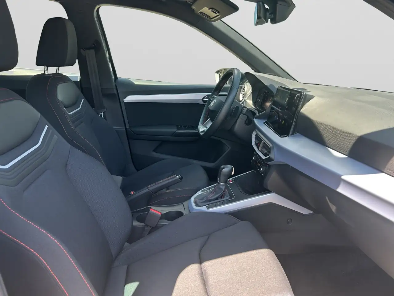 SEAT Arona FR Klima Navi Rückfahrkamera Sitzheizung — Vehicle gallery 17