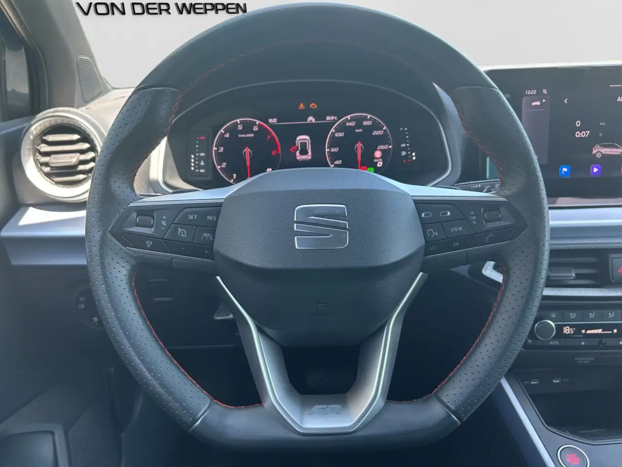 SEAT Arona FR Klima Navi Rückfahrkamera Sitzheizung — Vehicle gallery 14
