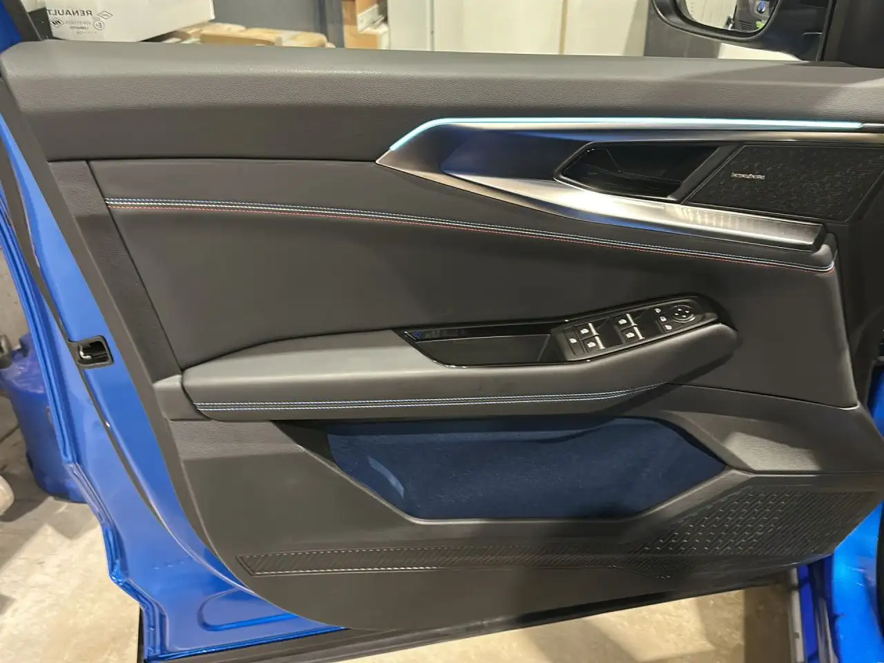 Renault Rafale 200 E-Tech FHEV Esprit Alpine Navi LED — معرض صور السيارة 8