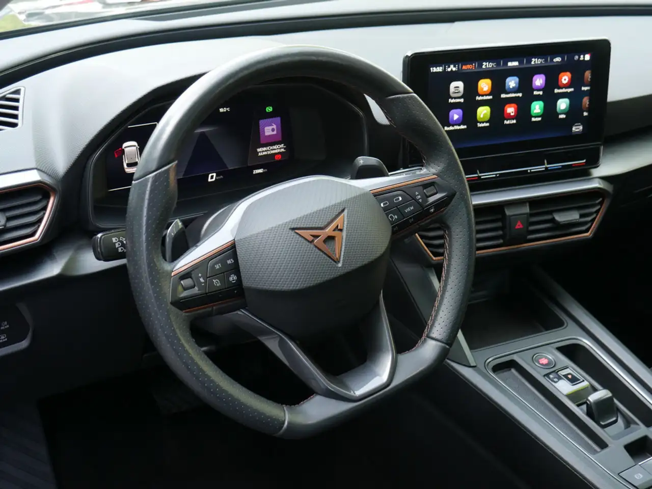 CUPRA Leon Sportstourer 2.0 TSI SHZ NAVI ACC LED — معرض صور السيارة 20