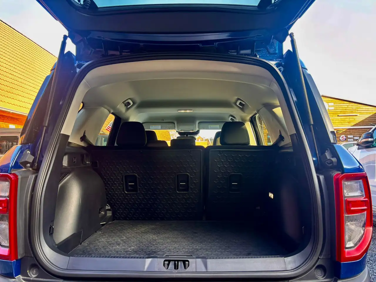 Ford Sonstige SPORT BRONCO LED Kamera PDC SHZ 4x4 — Galería del vehículo 13