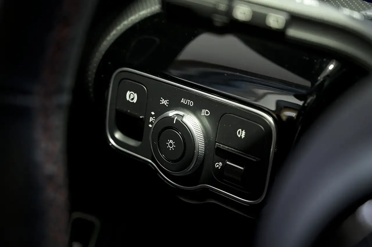 Mercedes-Benz CLA 220 Shooting Brake 220d 8G-DCT — معرض صور السيارة 26
