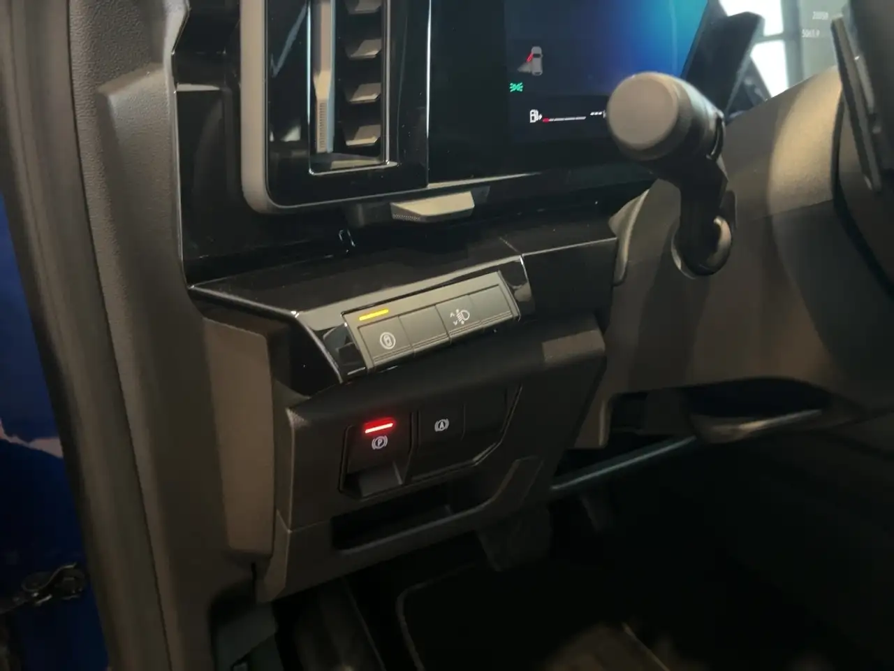 Renault Austral Evolution Mild Hybrid 160 Automatik SHZ BT — Vehicle gallery 13