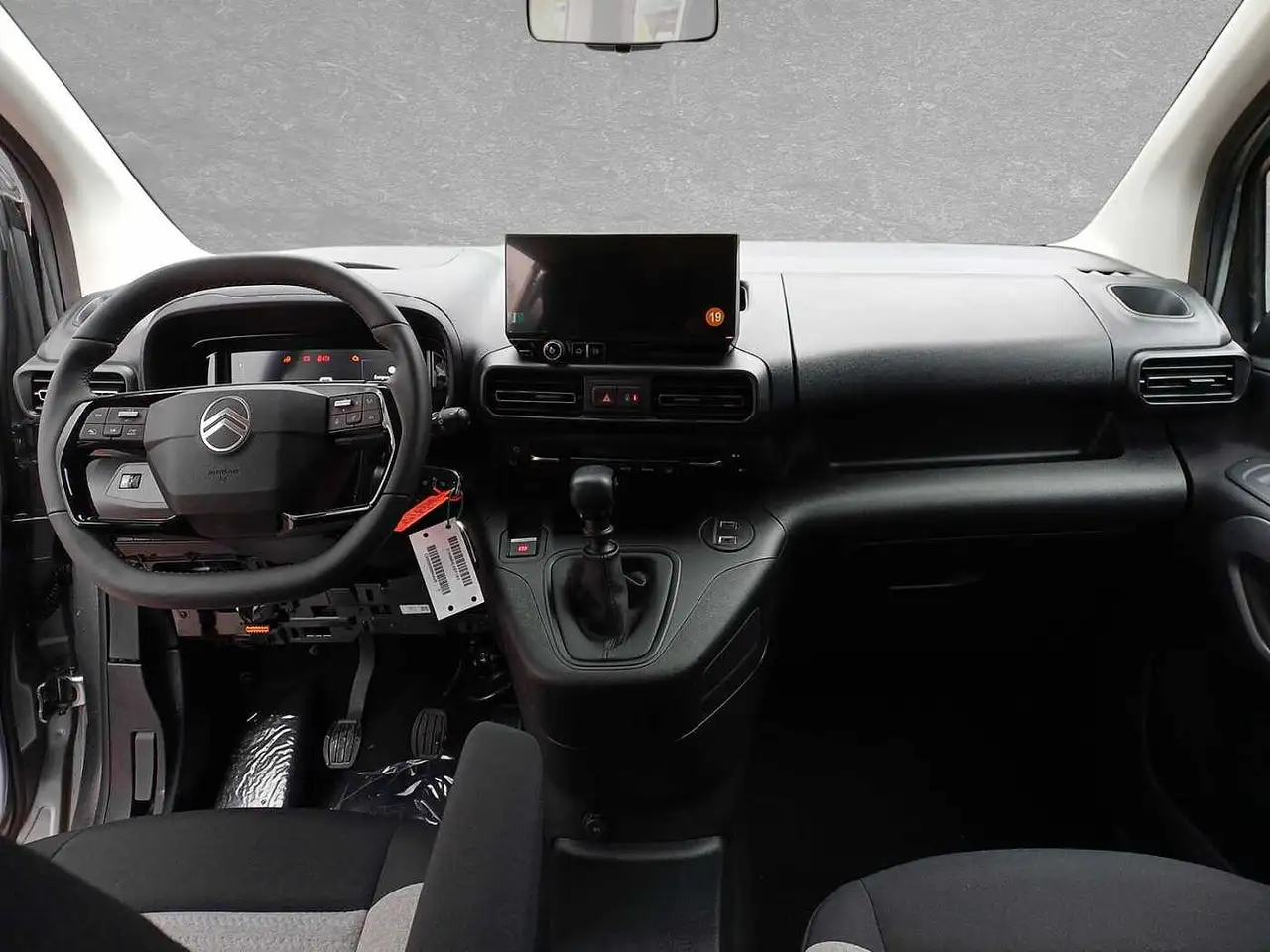 Citroen Berlingo MPV 110 Plus — معرض صور السيارة 7