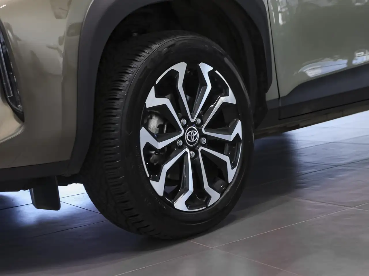Toyota Yaris Cross 1.5 Hybrid Team D NAVI SHZ PDC KLIMA — Vehicle gallery 13