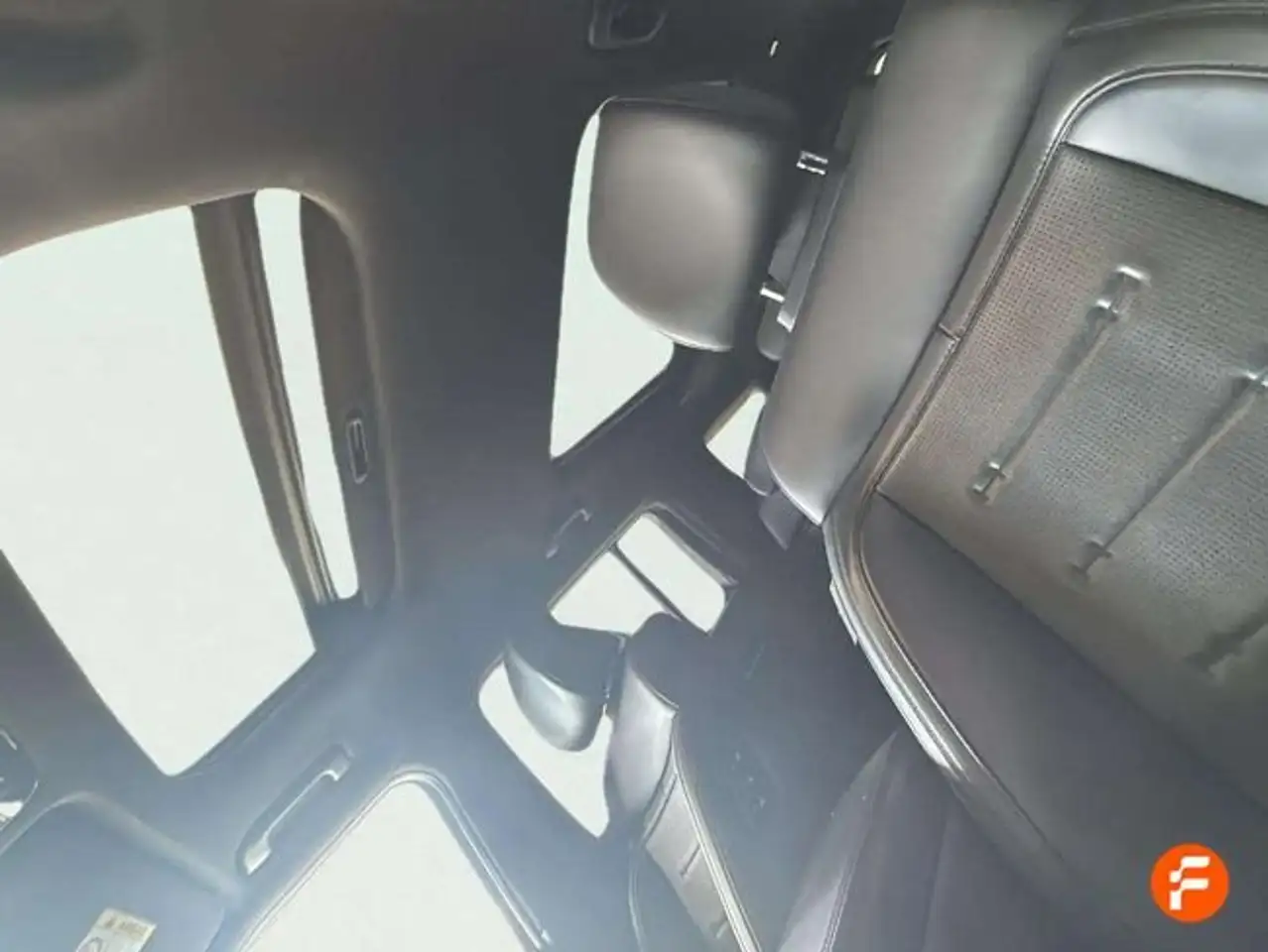 Hyundai SANTA FE HEV 1.6T 215CV 4X4 AT Calligraphy — Galerie du véhicule 10