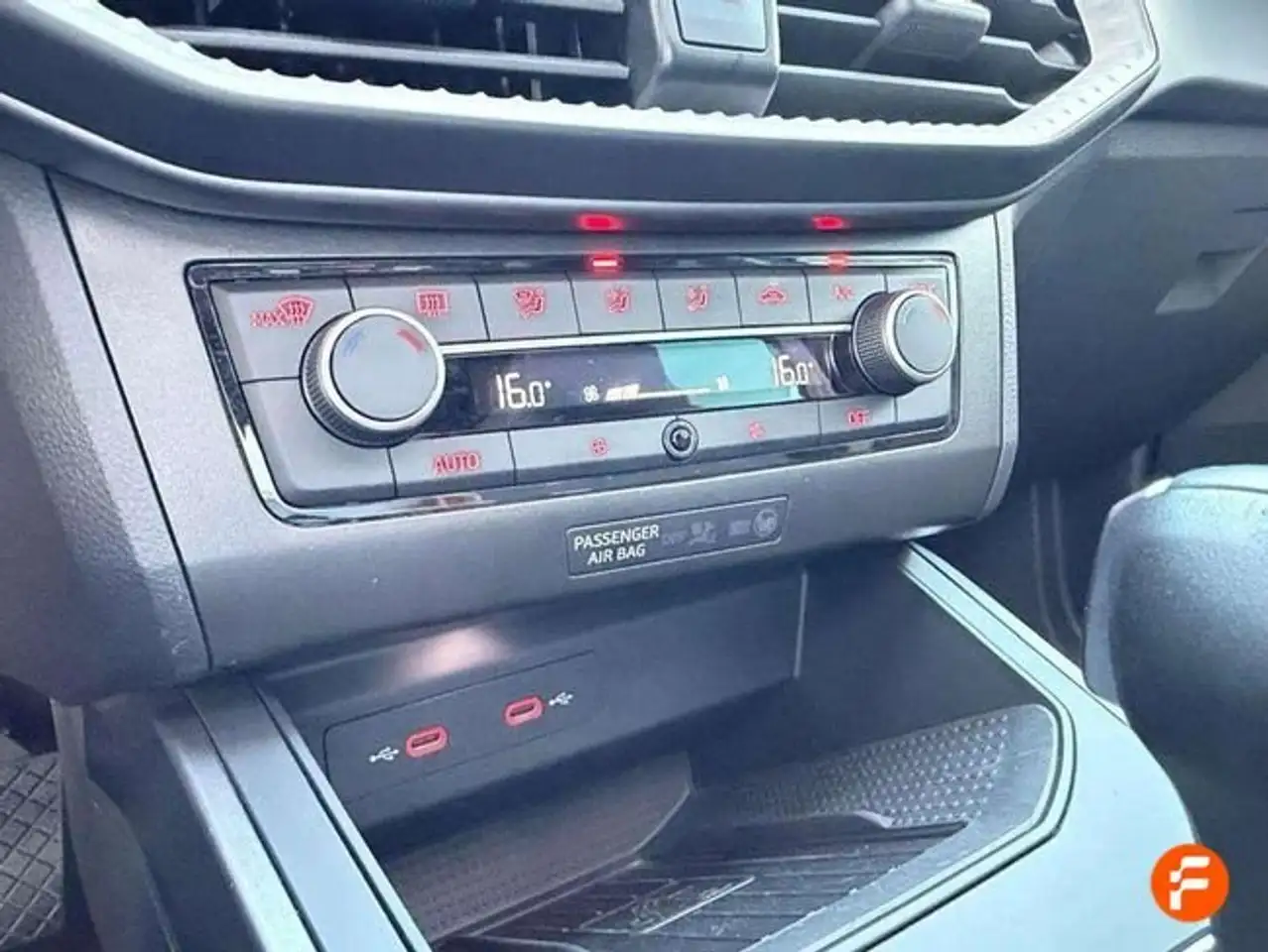 SEAT Ibiza 1.0 TSI S&S Special Edition DSG 115 — معرض صور السيارة 24