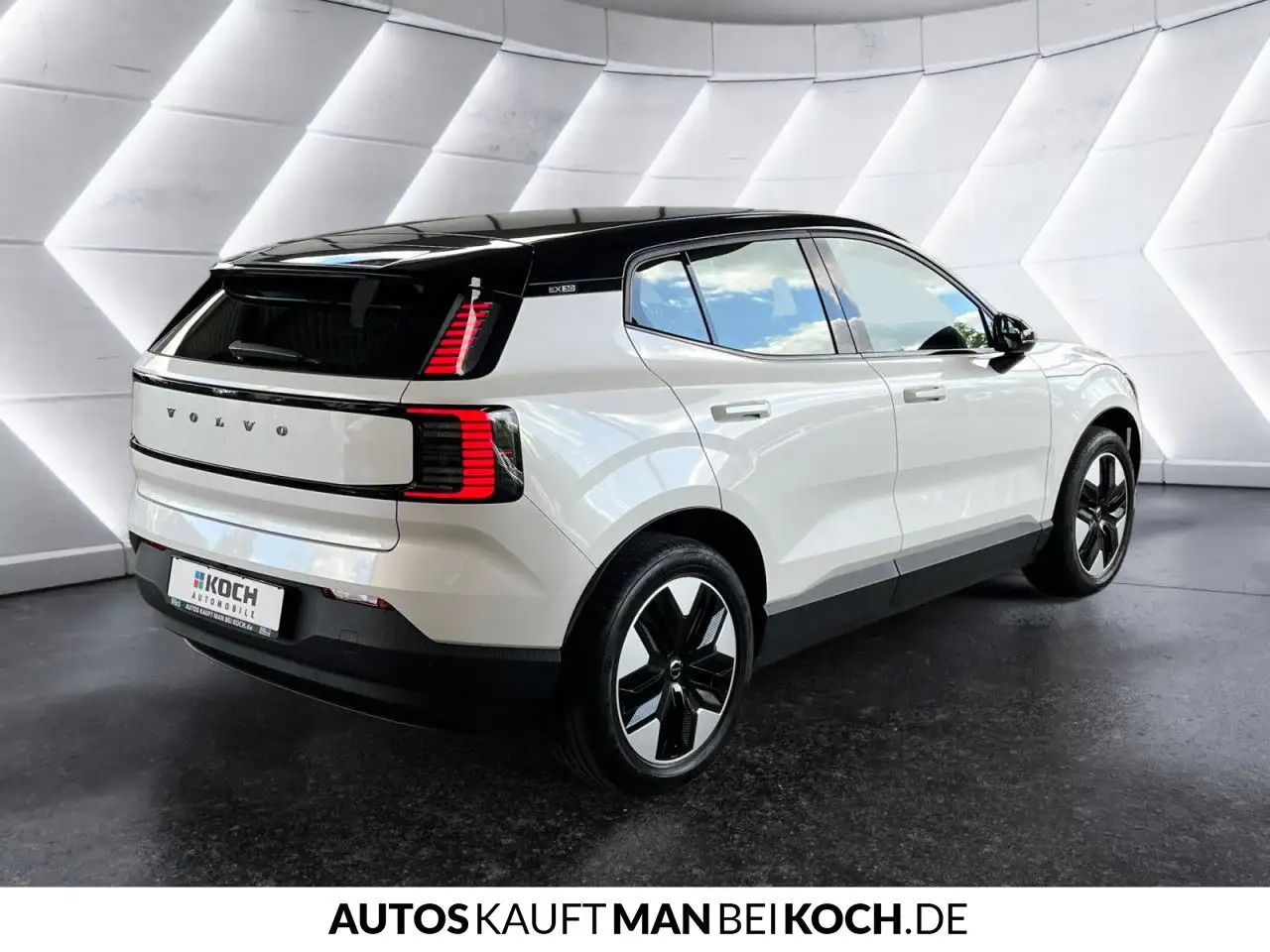 Volvo EX30 Single Motor RWD Plus LED ACC BLIS H/K SHZ — Galerie du véhicule 5