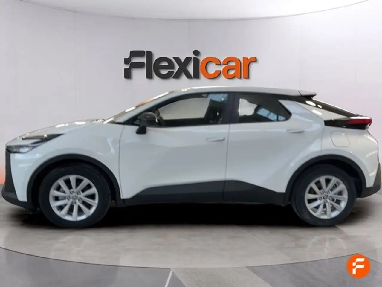 Toyota C-HR 140H Active — Galerie du véhicule 4
