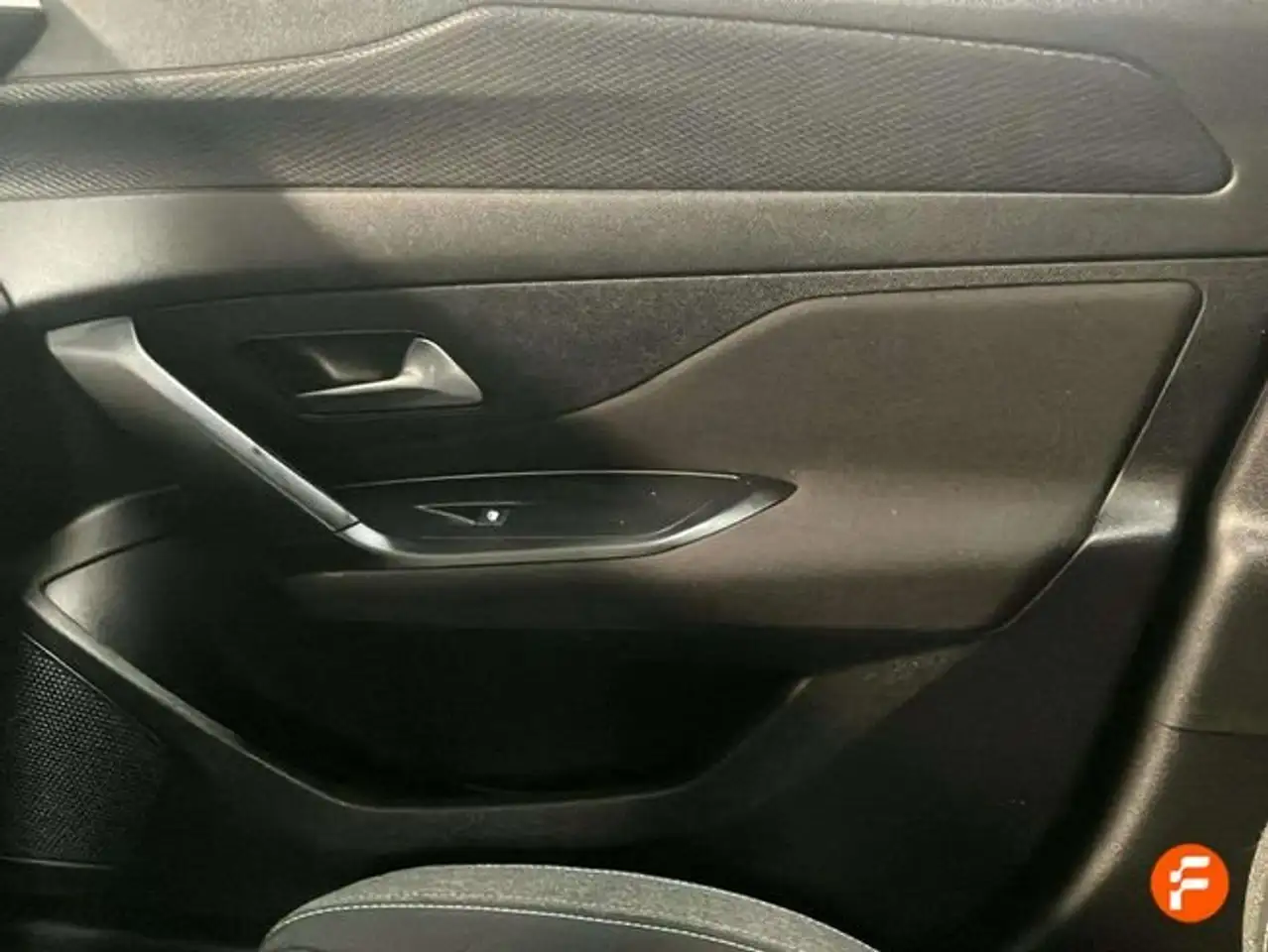 Peugeot 308 1.2 PureTech S&S Active 130 — Vehicle gallery 16