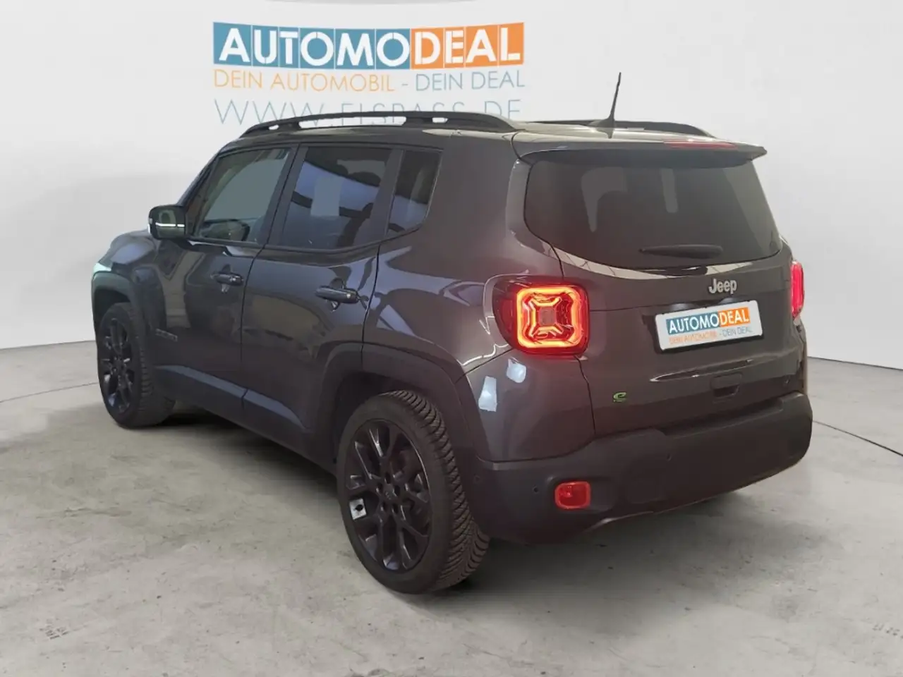 Jeep Renegade Longitude Mild-Hybrid ALLWETTER AUTOMATIK NAV LED — Galerie du véhicule 7
