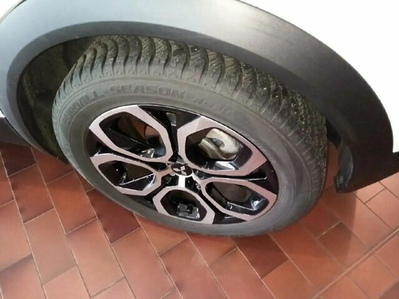Mitsubishi ASX Top Hybrid — معرض صور السيارة 13