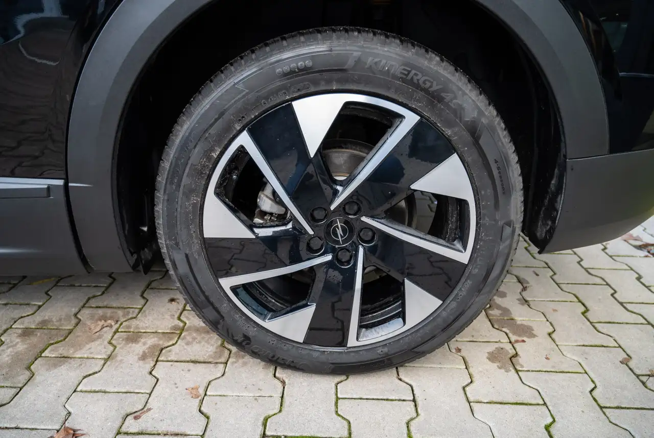 Opel Grandland GS 1.2 48V Hybrid 136 PS *NAVI*KAMERA*PDC* — Galería del vehículo 17