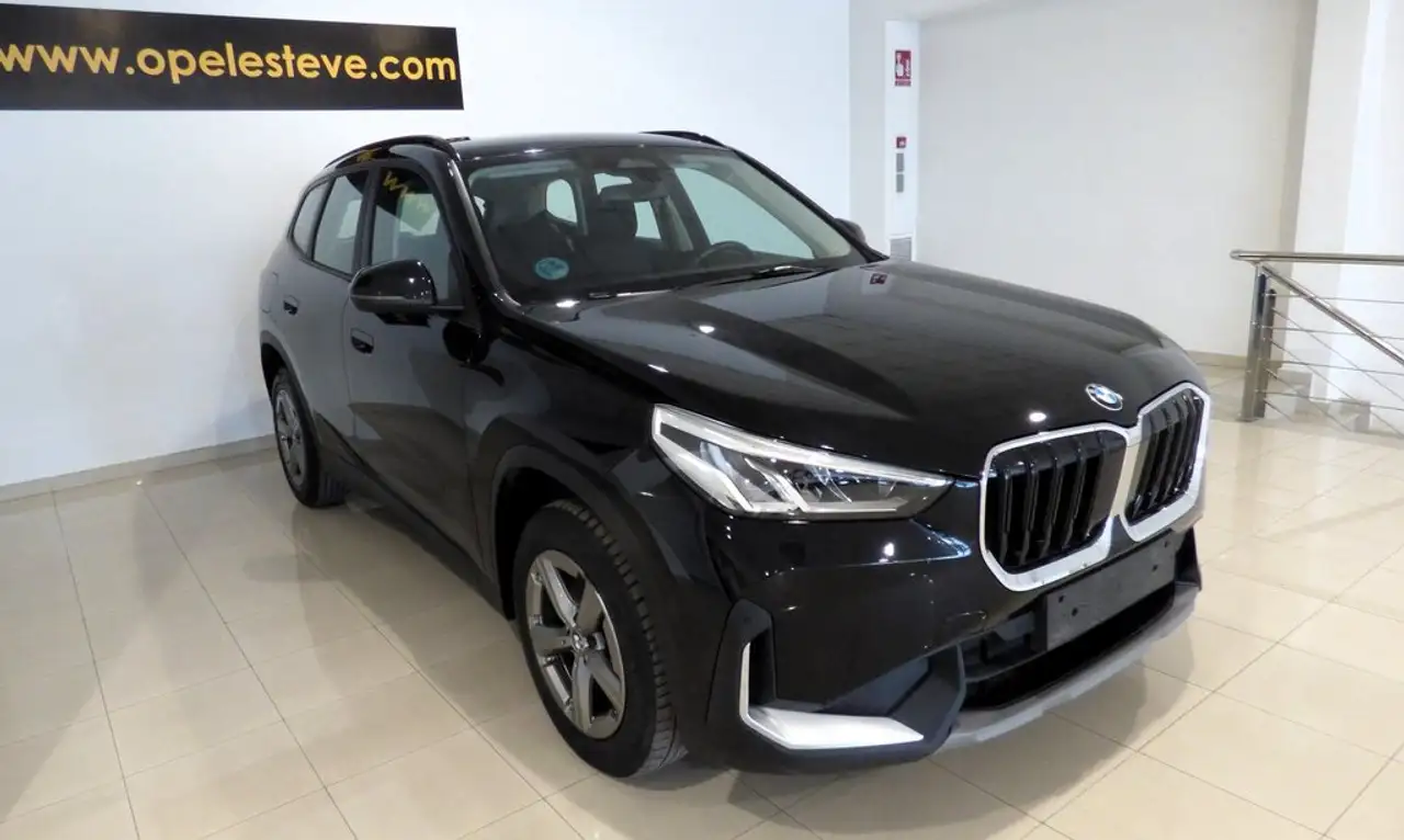 BMW X1 sDrive 18dA — Vehicle gallery 3