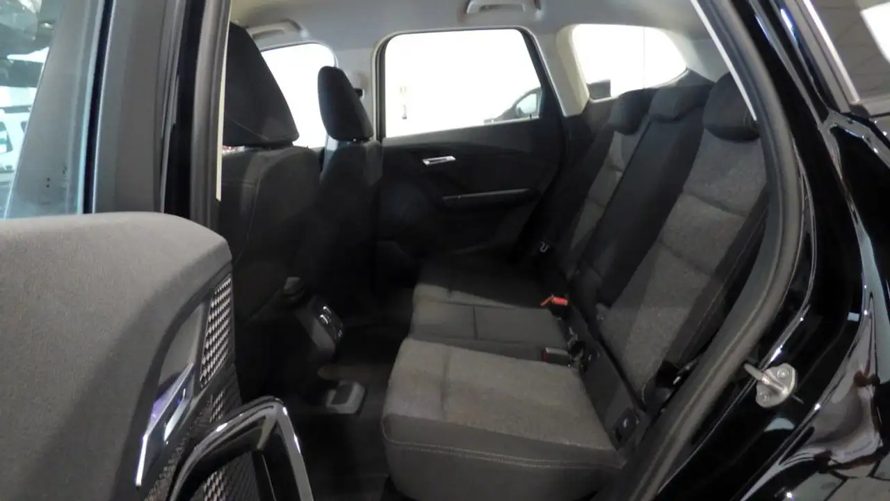 BMW X1 sDrive 18dA — Vehicle gallery 18