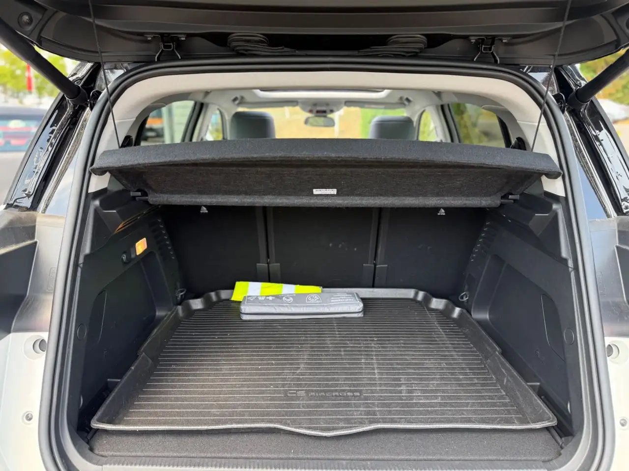 Citroen C5 Aircross ë-Series *PANORAMA-OPEN SKY* — معرض صور السيارة 19