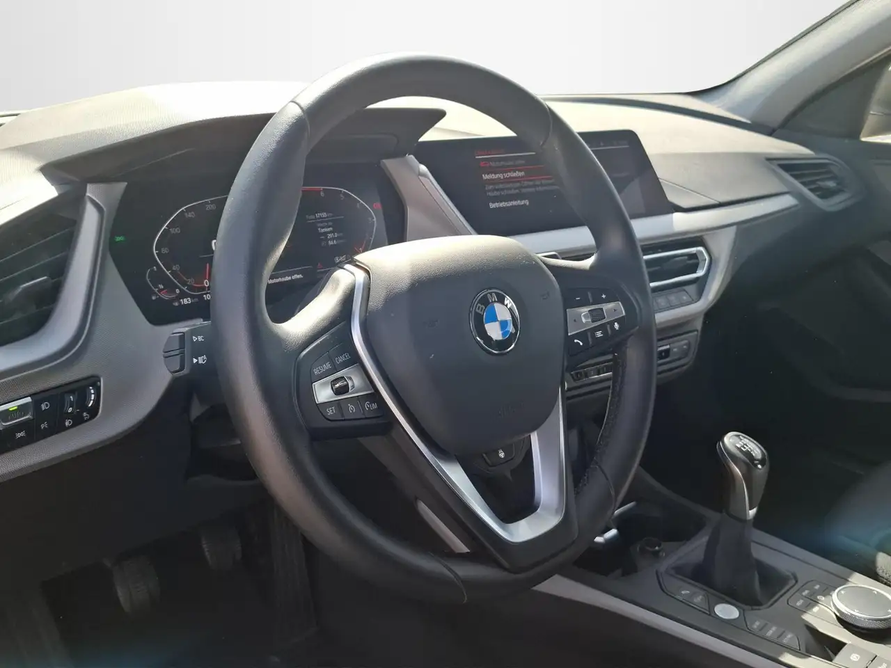 BMW 116 i Advantage KLIMA / NAVI / LED / SITZHEIZUNG — معرض صور السيارة 11