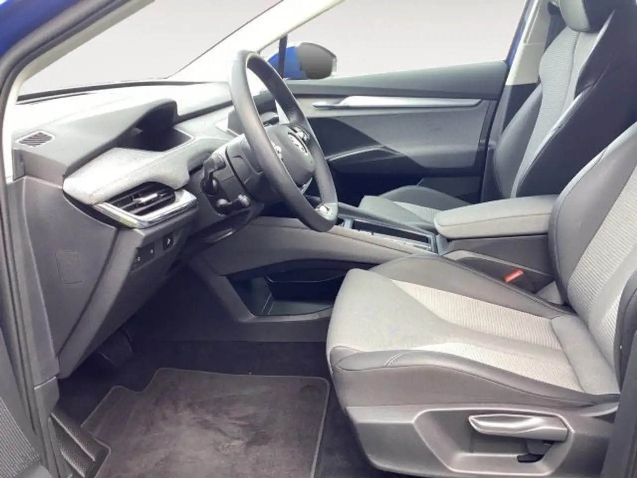 Skoda Enyaq iV60 Loft AHK,Wärmepumpe,LM19 — Galerie du véhicule 9