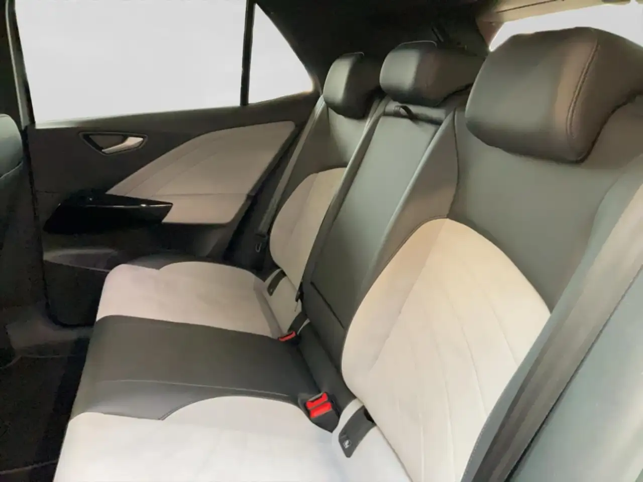 Volkswagen ID.3 Pro Move 58 kWh Alu LED Kamera Navi ACC Sitzh. — Galerie du véhicule 13