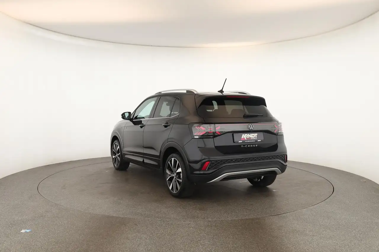 Volkswagen T-Cross 1.0 TSI DSG R-Line IQ.LIGHT Navi ACC Kam — Galerie du véhicule 28