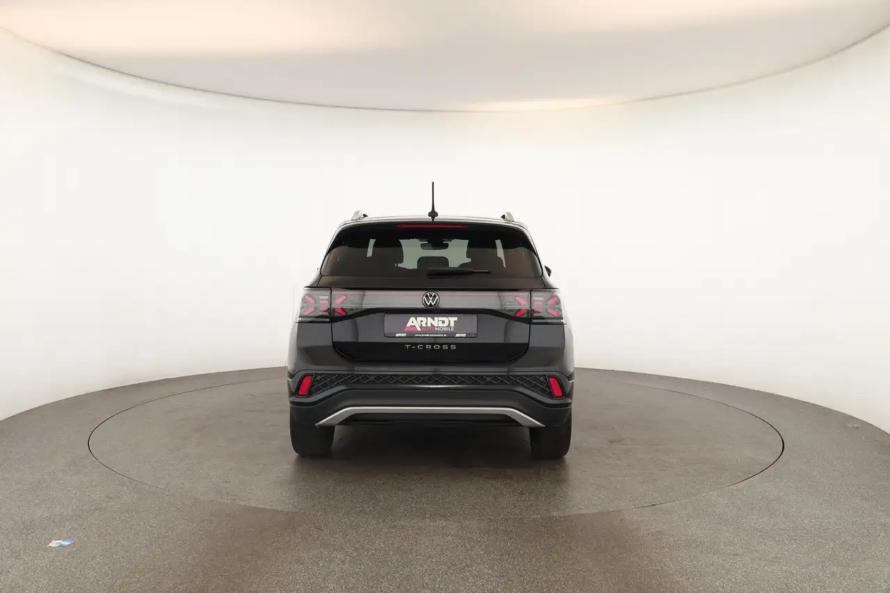 Volkswagen T-Cross 1.0 TSI DSG R-Line IQ.LIGHT Navi ACC Kam — Galerie du véhicule 26