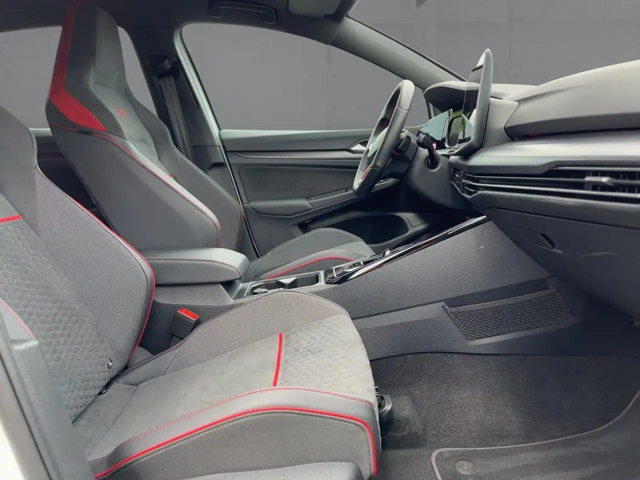 Volkswagen Golf GTI Clubsport 2.0 TSI DSG LED+RFK+ACC+17"LM — Galería del vehículo 11