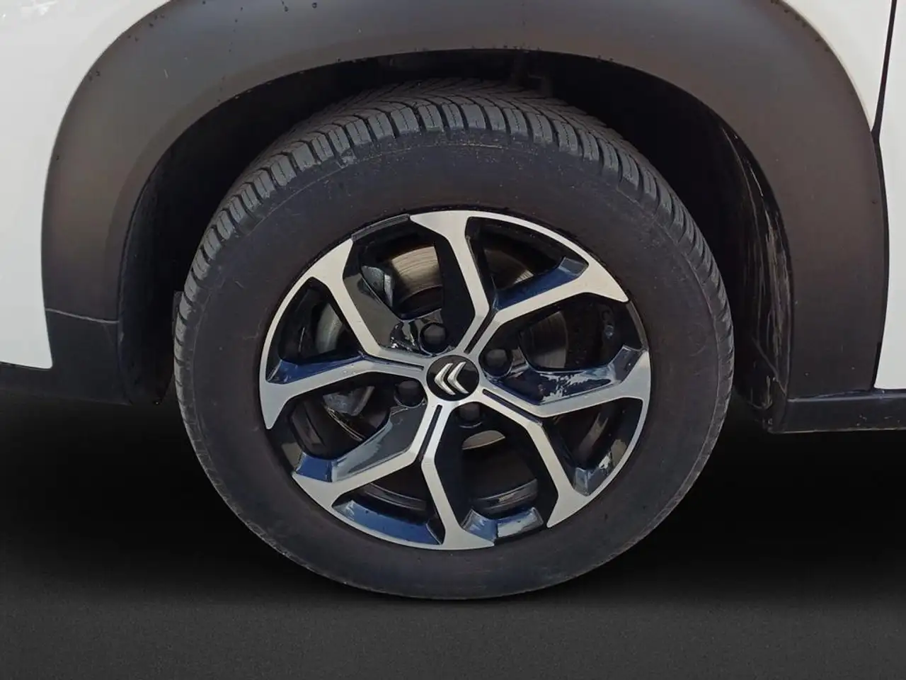 Citroen C3 Aircross PureTech 110 S&S Shine — معرض صور السيارة 9