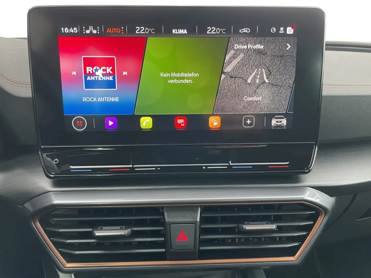 CUPRA Formentor 1.5 TSI DSG VIRTUAL*LED*CARPLAY*ACC*PARKLENK*KA... — معرض صور السيارة 18