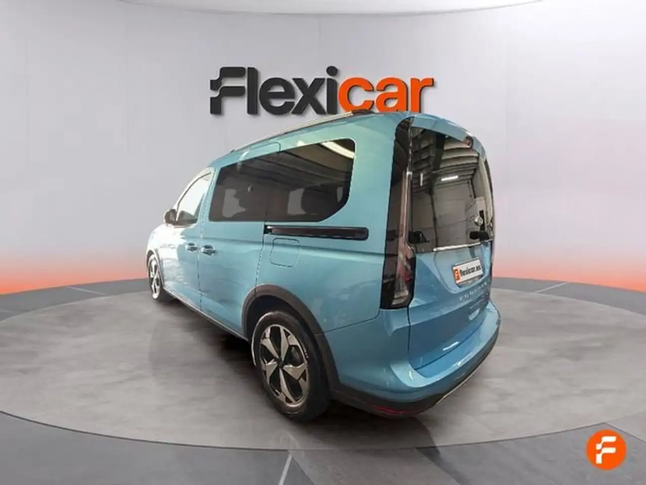 Ford Tourneo Connect 2.0 Ecoblue 90kW Active — Galería del vehículo 7