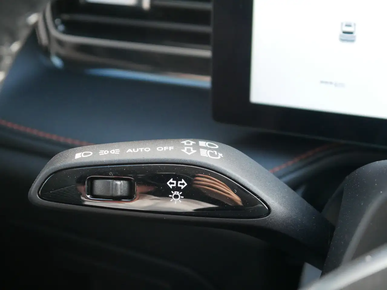 MG HS 1.5 T-GDI Luxury Aut. LED ACC Navi 360° — معرض صور السيارة 28
