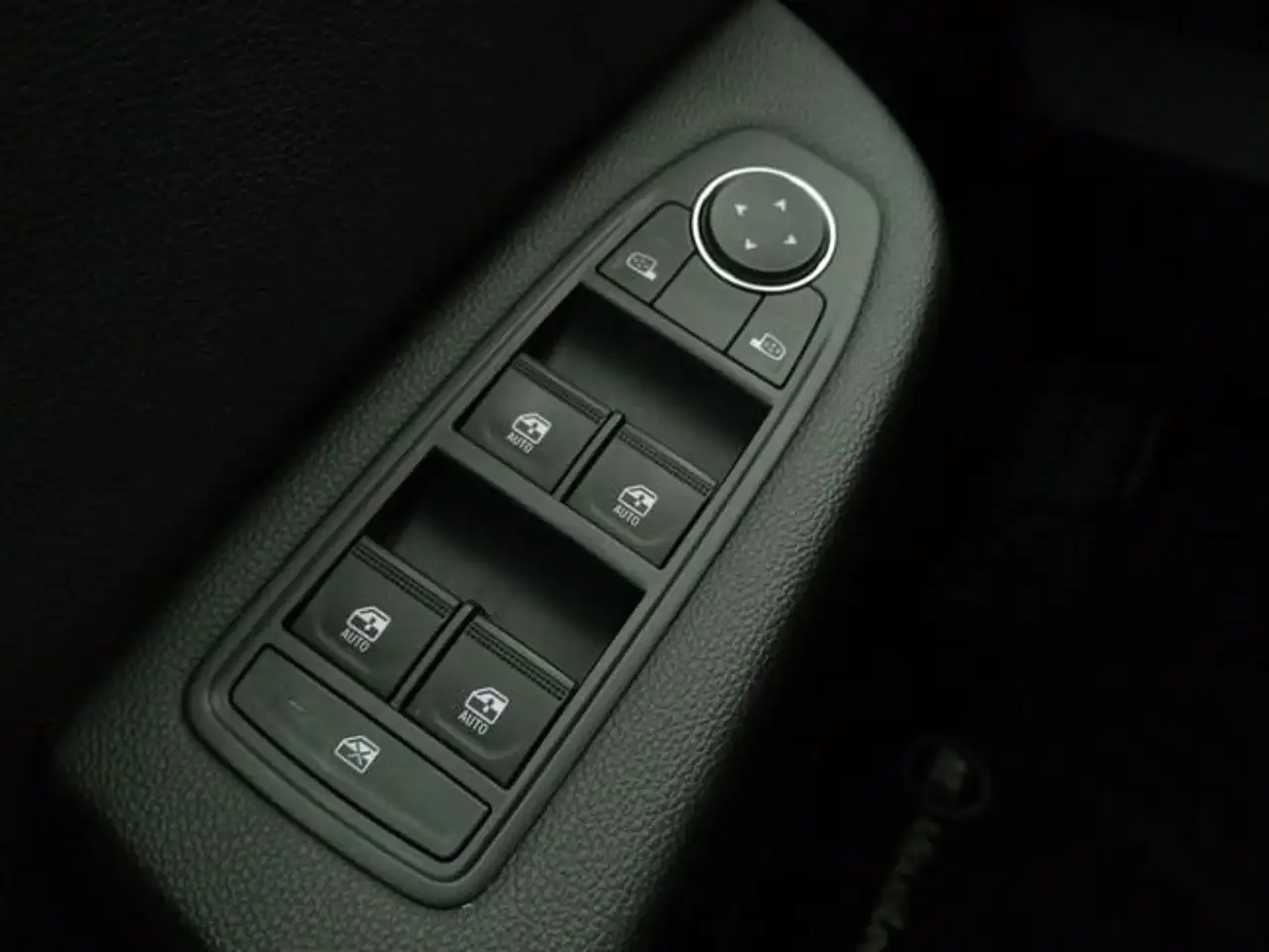 Renault Clio Evolution TCe 90 (67kw) — Vehicle gallery 19