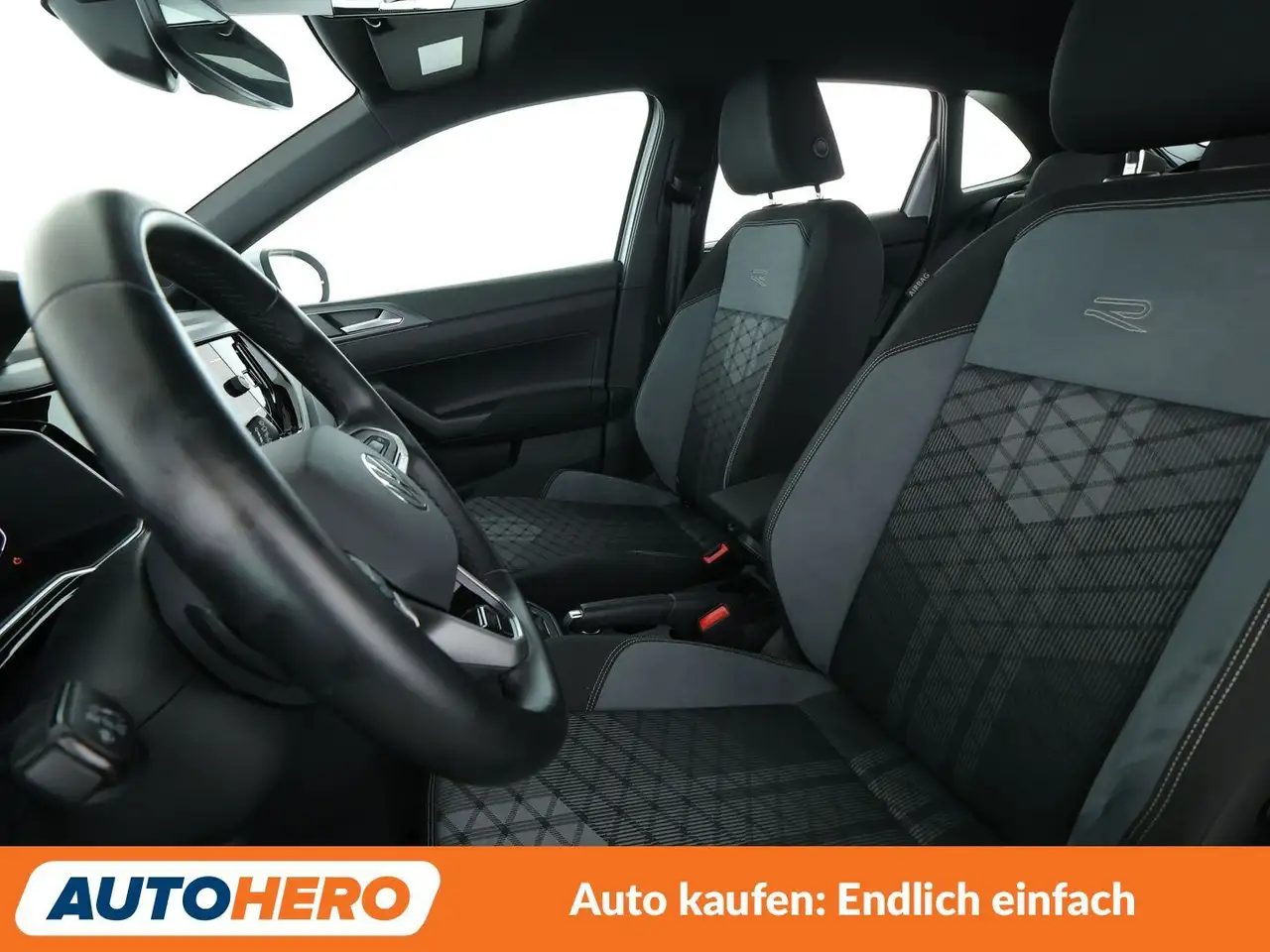 Volkswagen Taigo 1.5 TSI ACT R-Line Aut.*LED*ACC*SPUR*PDC*SHZ* — معرض صور السيارة 10