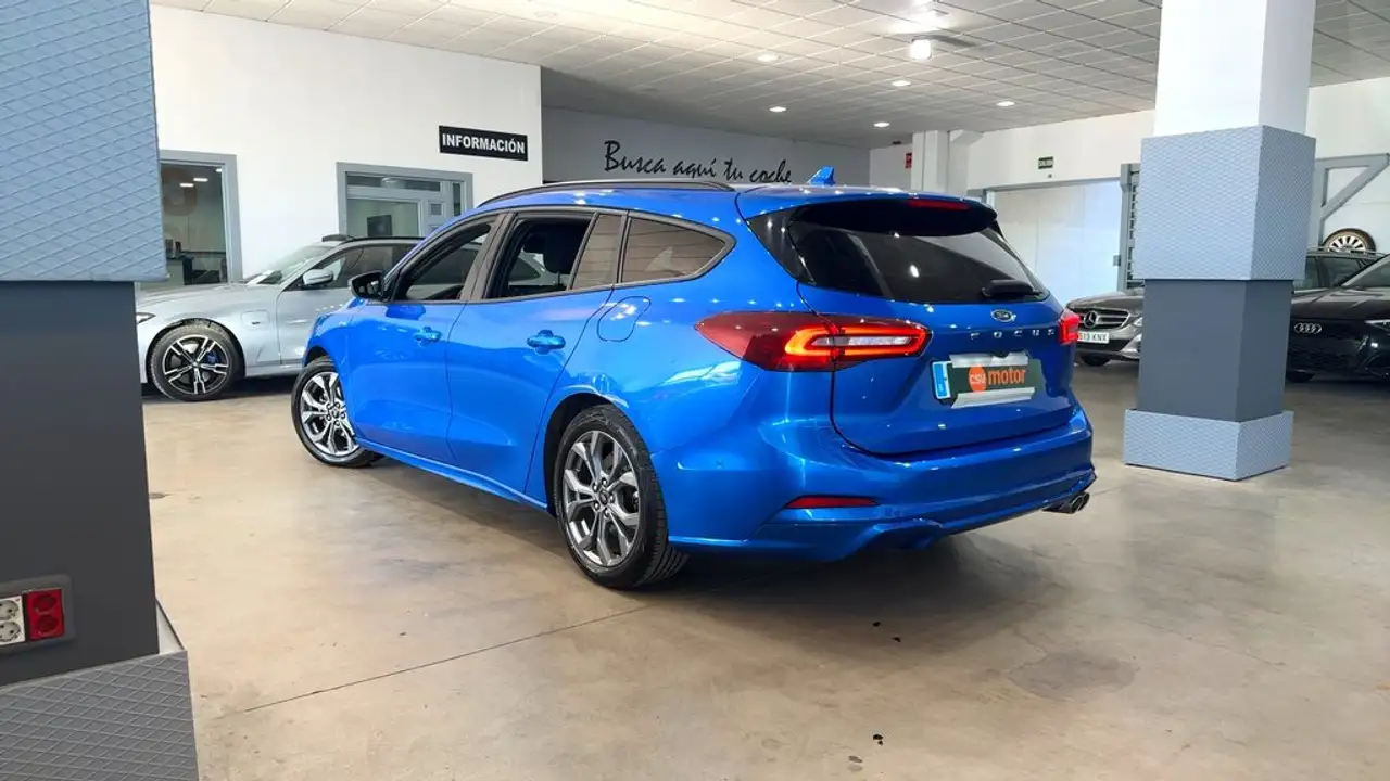 Ford Focus STLine 1.0T EcoBoost mHEV 92kW 125CV — Galería del vehículo 5