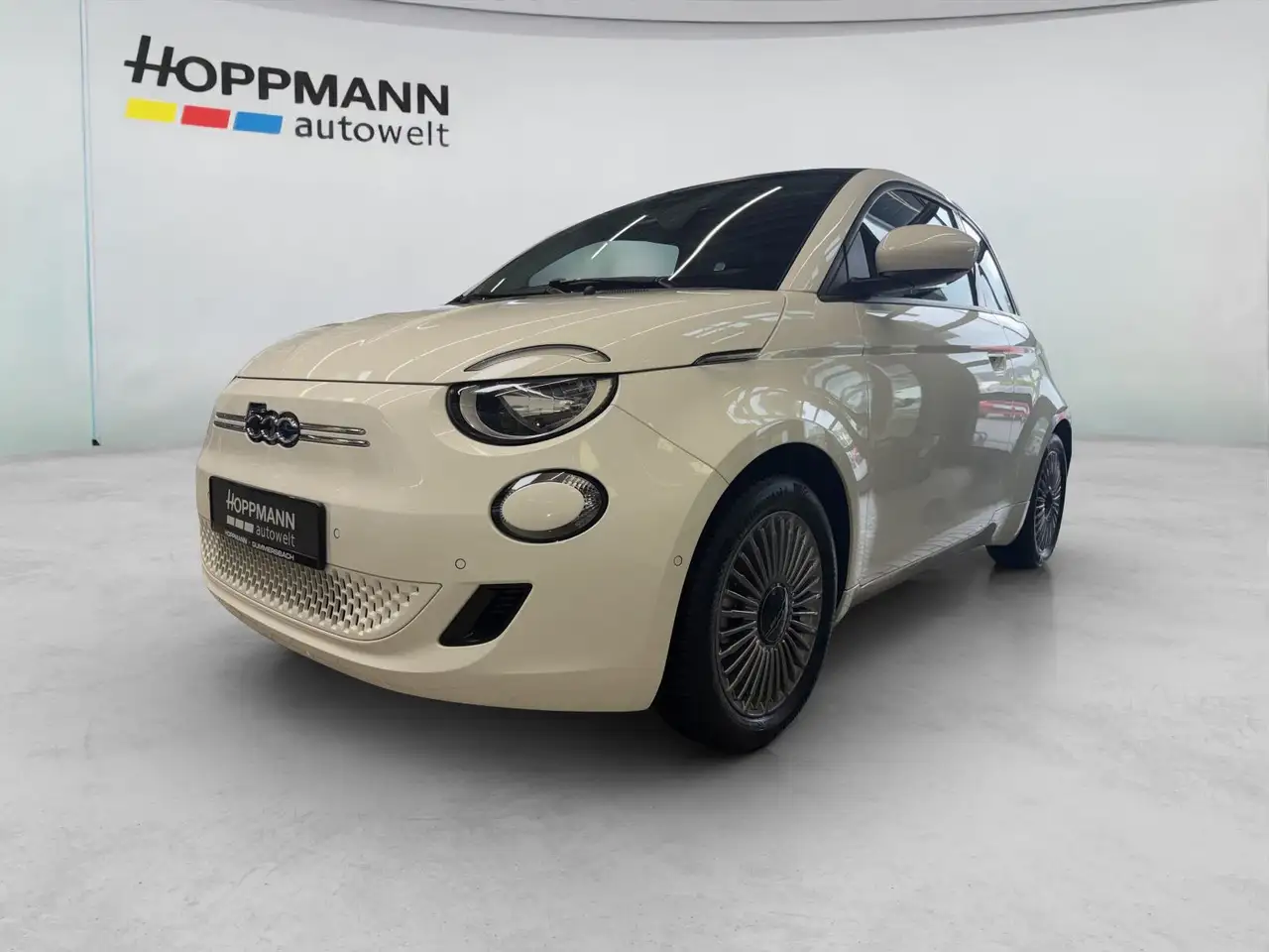Fiat 500e Cabrio*PDC*RFK*ALU*CARPLAY*KLIMAAUTOMATIK*L — Vehicle gallery 2
