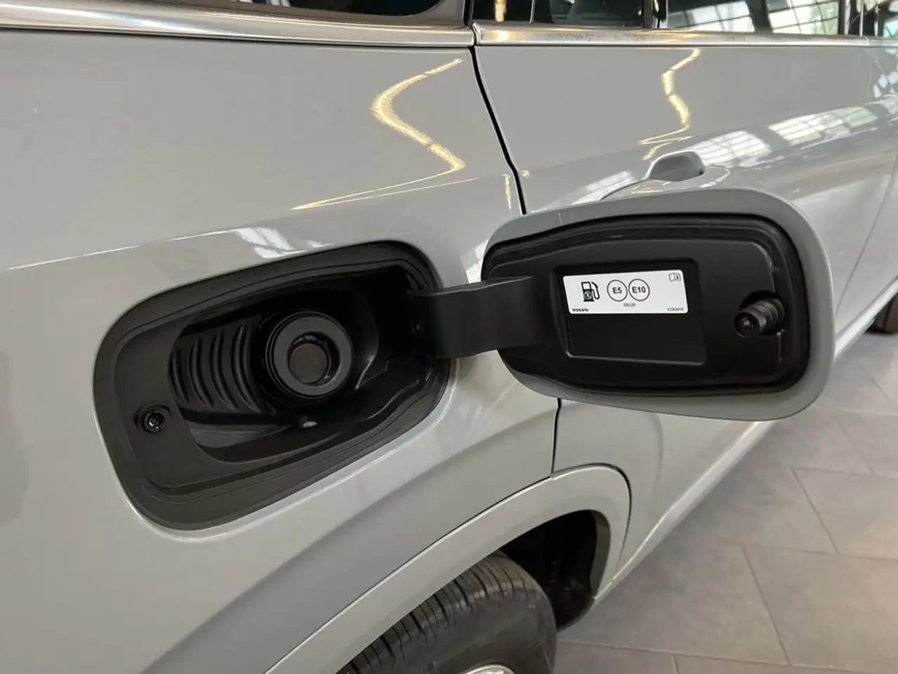 Volvo XC90 XC90 B5 AWD Aut 7S Leder Maps LED Licht-Paket Pilo — معرض صور السيارة 23