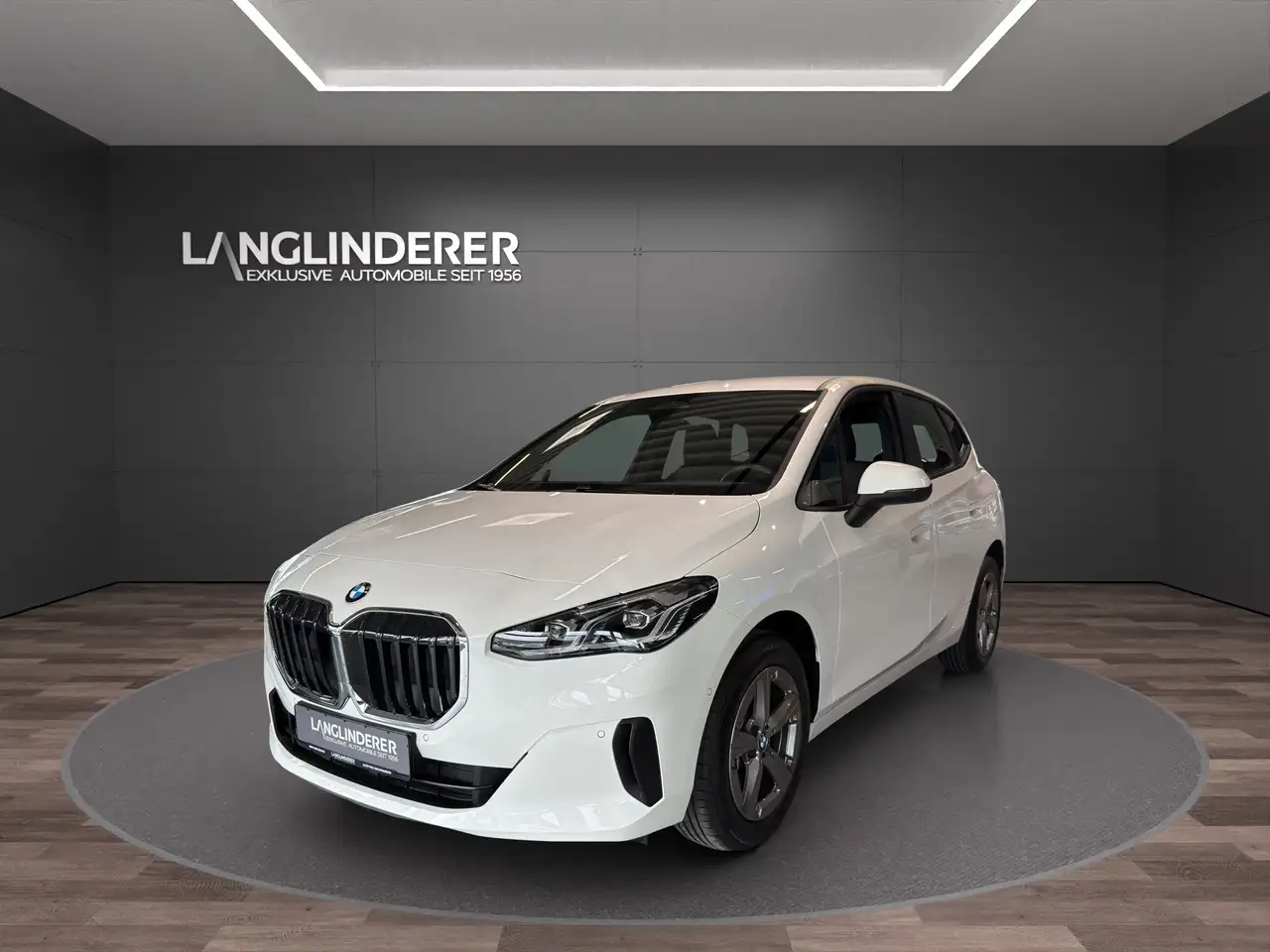 BMW 218 i Active Tourer PremiumPaket Rückfahrkamera — Altötting