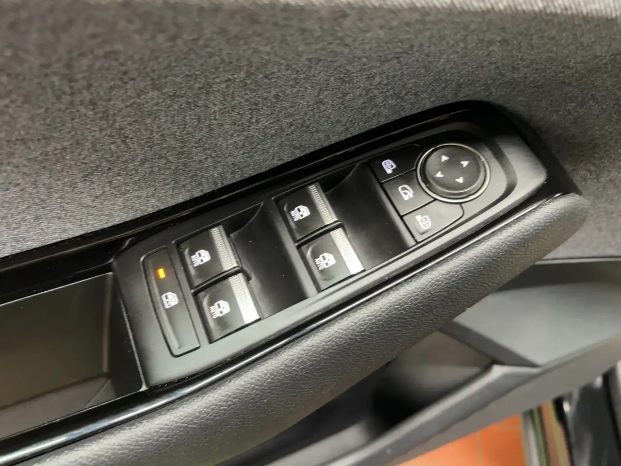 Renault Austral EVOLUTION TCe 160 AUTOMATIK RÜCKFAHRKAMERA — Galería del vehículo 20