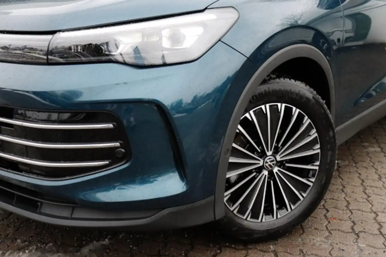 Volkswagen Tiguan 1.5 eTSI Elegance AHZV Keyless Navi Klima Navi — Galerie du véhicule 2
