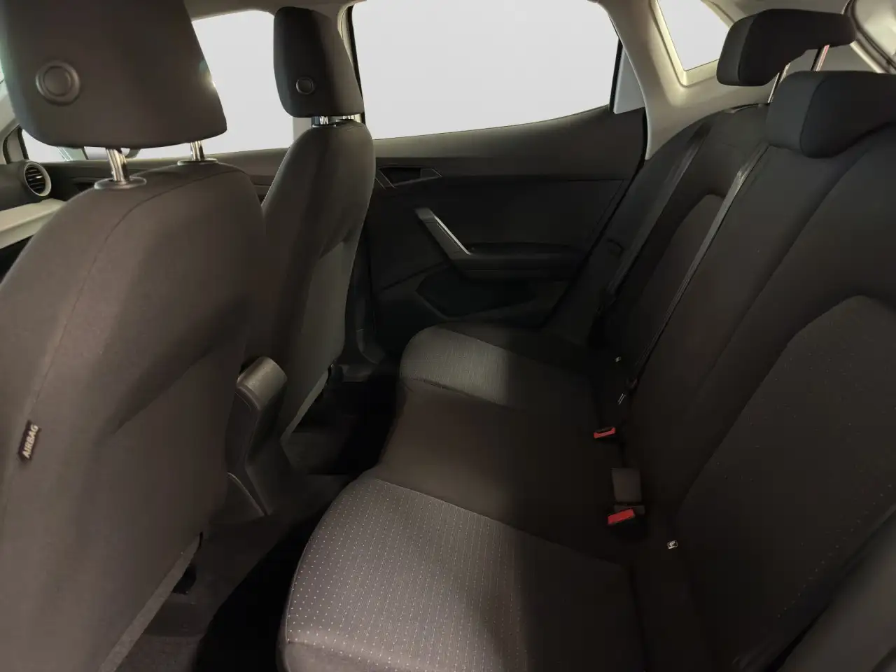 SEAT Ibiza Style Edition Klima Navi Einparkhilfe Sitzheizung — Vehicle gallery 14
