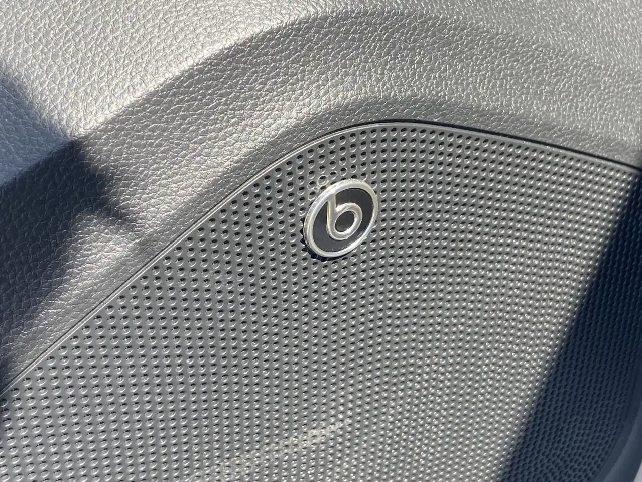 SEAT Ateca 1.5 TSI DSG Style VIRTUAL-COCKPIT+NAVI-PRO — Vehicle gallery 15