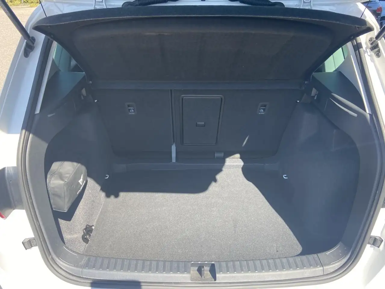 SEAT Ateca 1.5 TSI DSG Style VIRTUAL-COCKPIT+NAVI-PRO — Vehicle gallery 6