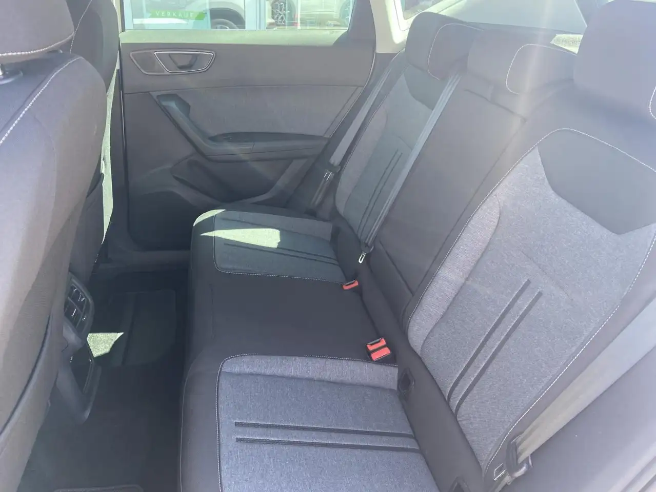 SEAT Ateca 1.5 TSI DSG Style VIRTUAL-COCKPIT+NAVI-PRO — Vehicle gallery 12
