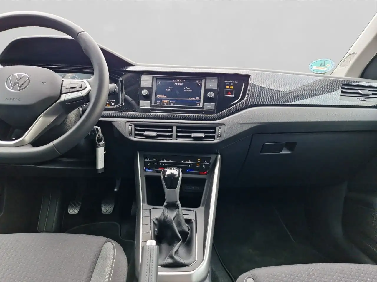 Volkswagen Polo 1.0 TSI Life LED Klima Einparkhilfe — Galería del vehículo 14