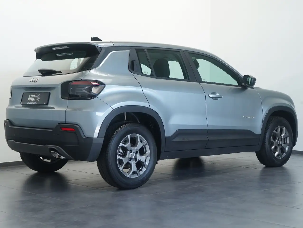 Jeep Avenger 1.2 T-GDI Longitude — Vehicle gallery 3