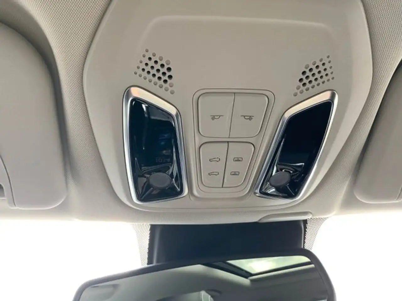 Maxus Sonstige Grand SUV 70kWh +Tempomat+PanoDach+ — Vehicle gallery 21