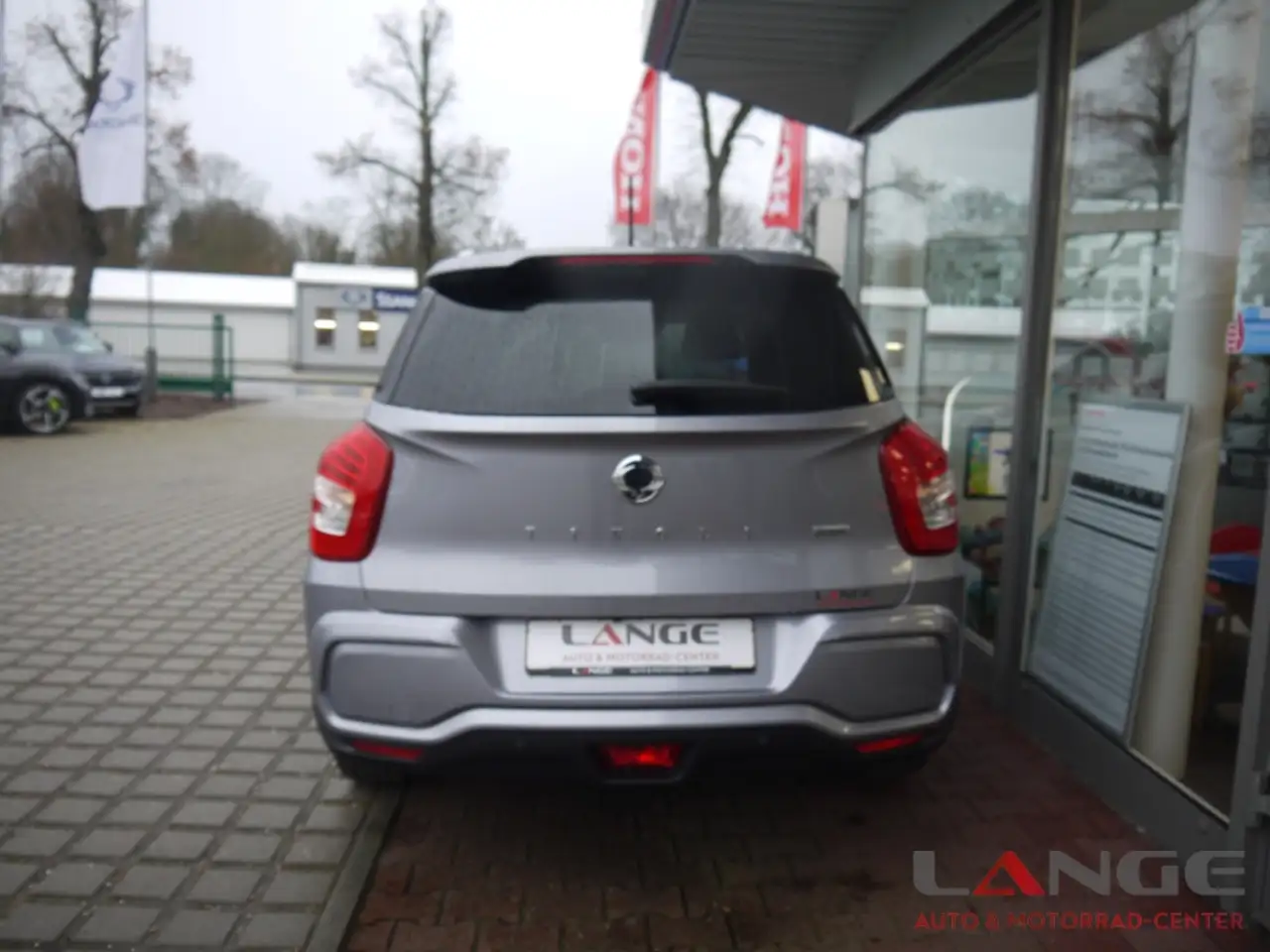 SsangYong Tivoli Grand Black Line 4x2 Automatik Navi Klimaautom SHZ — Vehicle gallery 5