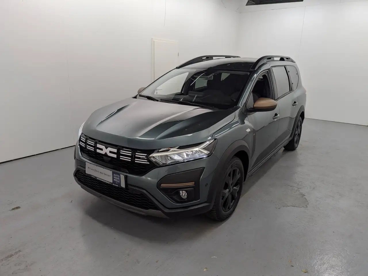 Dacia Jogger TCe 110 Extreme+ 7-Sitzer Navi SHZ — Neustadt an der Weinstrasse