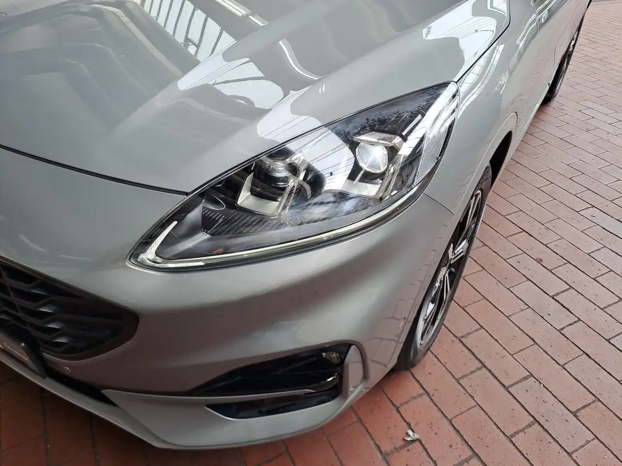Ford Kuga 2.5 Duratec Hybrid ST-Line X — Vehicle gallery 8